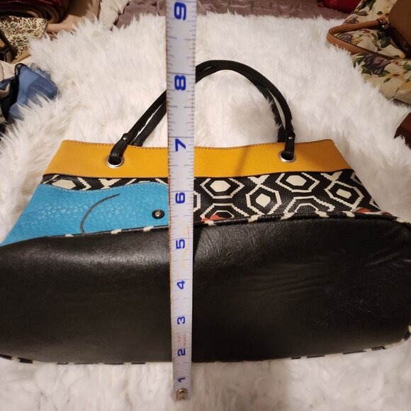 Relic Purse Leather Vintage Medium Size Elephant Trunk Up Good Luck Tribal Print - Picture 5 of 11